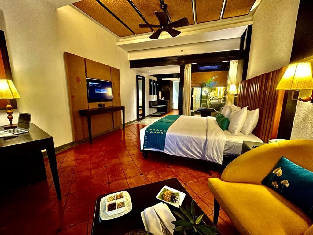 Plumeria Lake Resort & Spa Vayalār Εξωτερικό φωτογραφία
